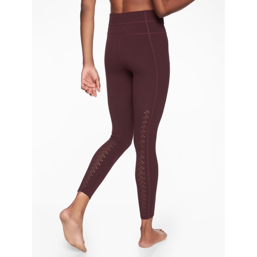 Athleta Niyama 7/8 Tight